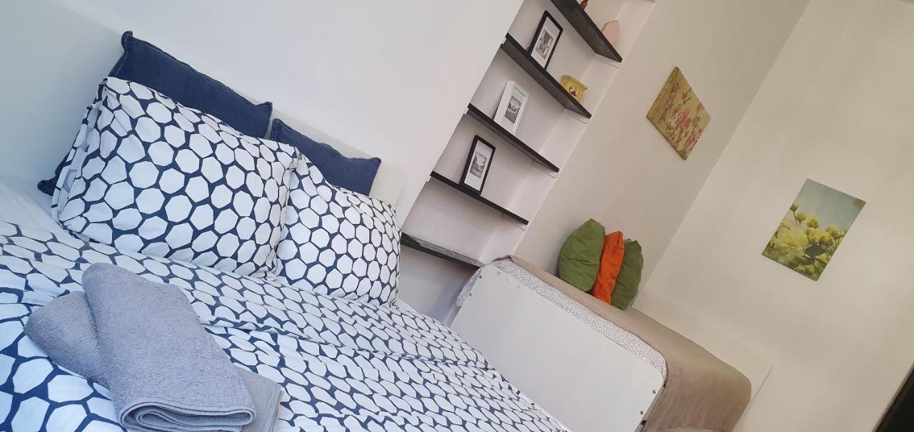 Chopin Street Private Rooms 卡托维兹 外观 照片